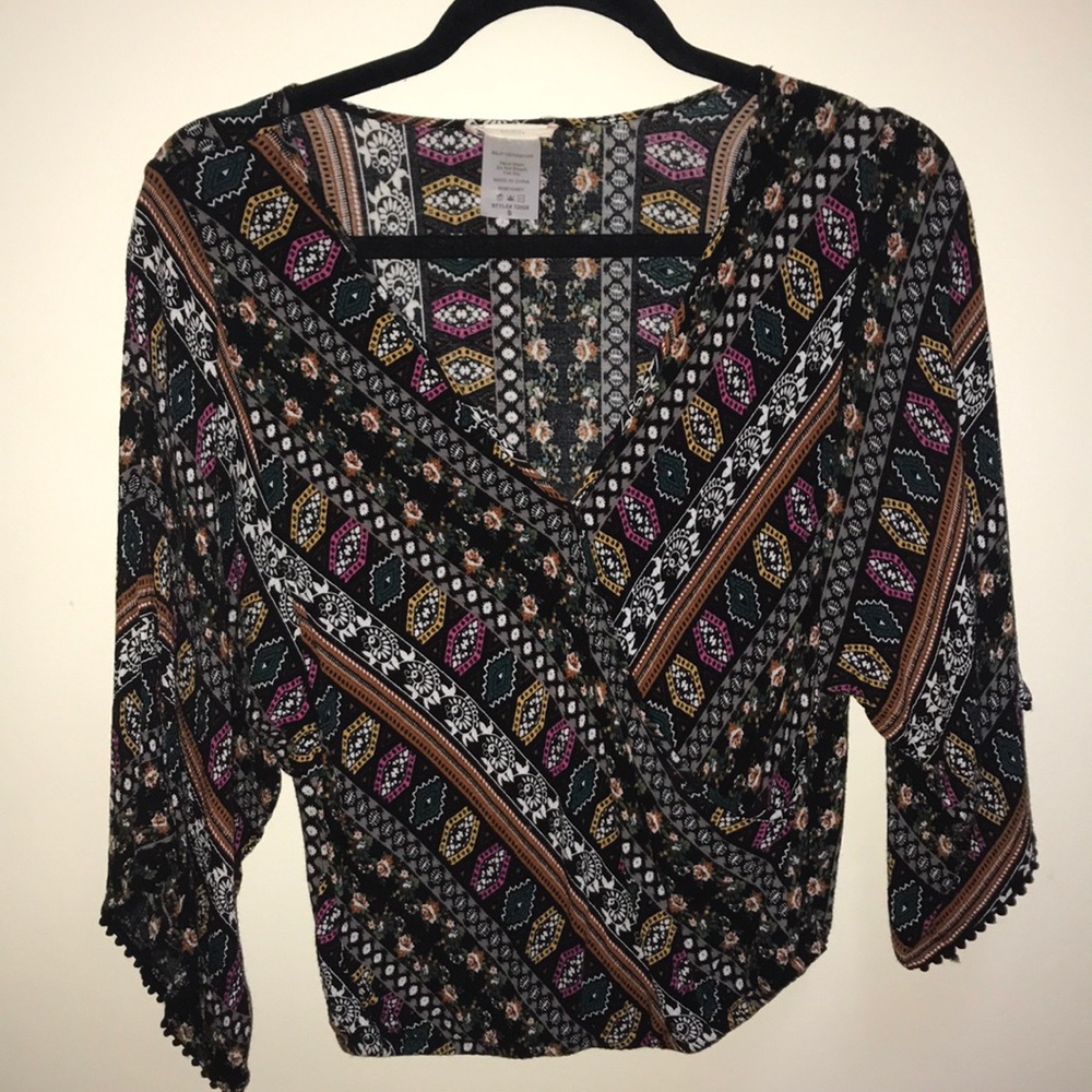 Colorful half sleeved top. Size SMALL
